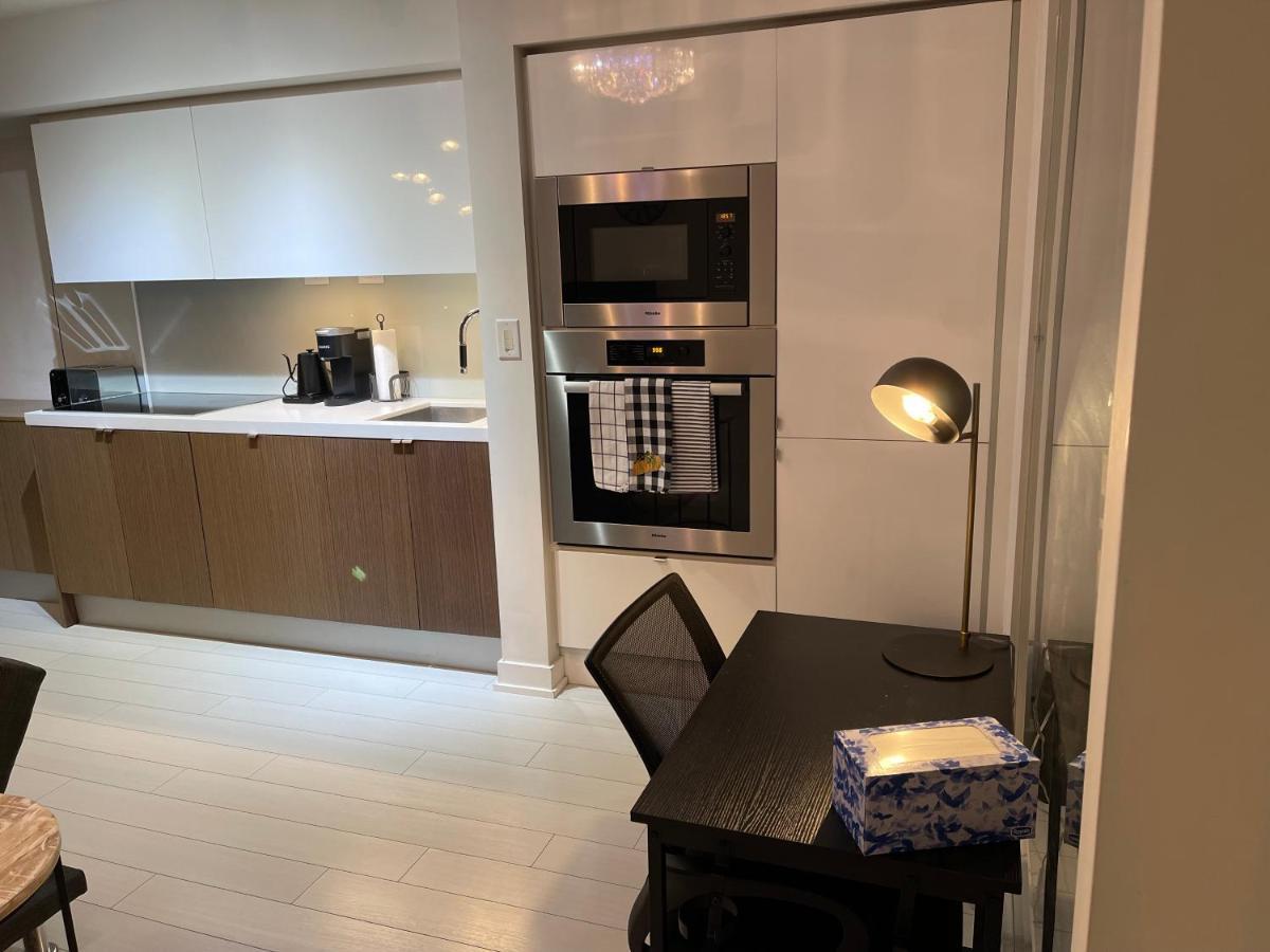 Ferienwohnung Cozy Open Concept 2Br 2Bath W/Parking -Jays/Cn Toronto Exterior foto